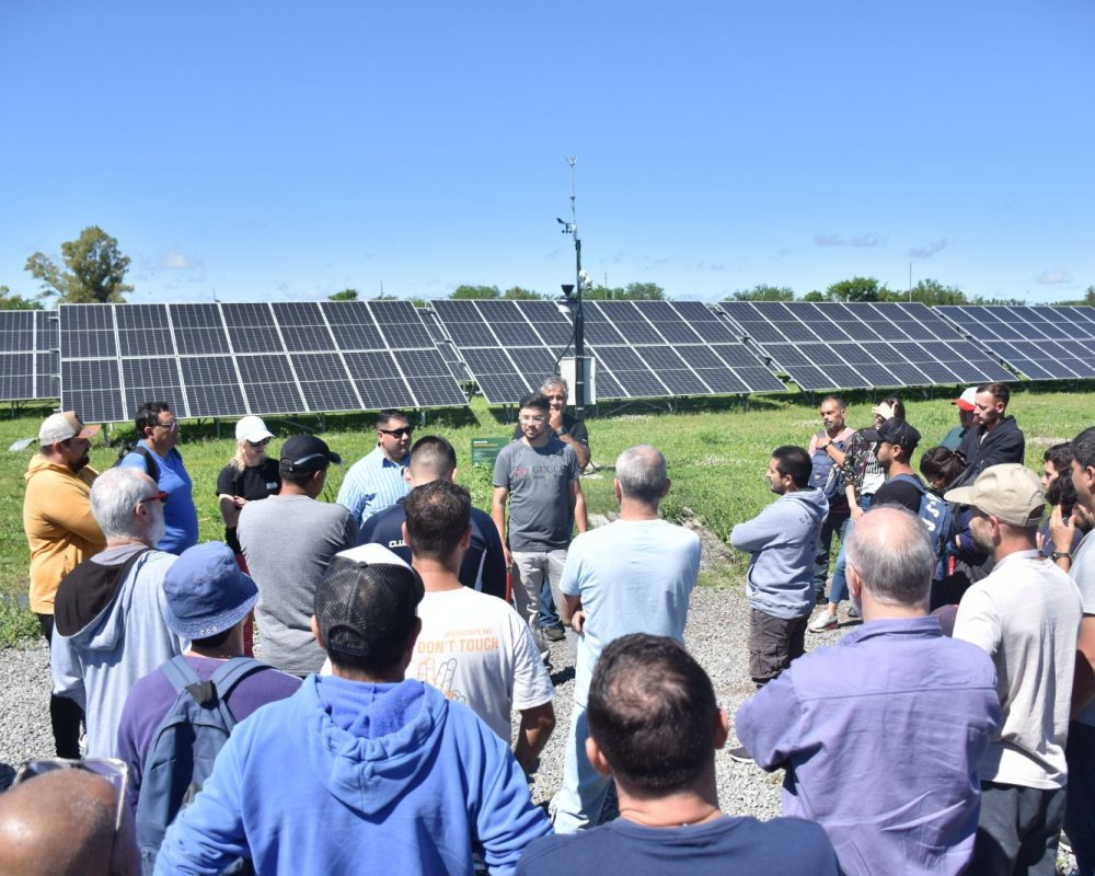 El Parque Solar Municipal capta la atención de la comunidad educativa