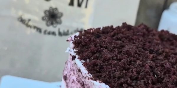 Una empresa familiar de Ingeniero Maschwitz elabora repostería artesanal y busca crecer en el mercado